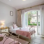 2 Bed In Oc-b30354 * Crakehall