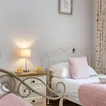 2 Bed In Oc-b30354 *