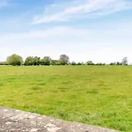 2 Bed In Oc-b30354 Crakehall