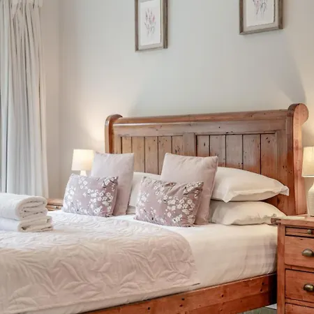 2 Bed In Oc-b30354 Crakehall