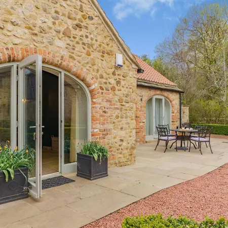 2 Bed In Oc-b30354 Crakehall