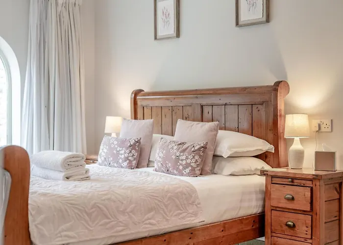 2 Bed In Oc-b30354 Crakehall