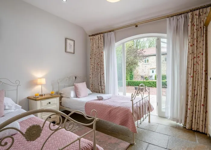 2 Bed In Oc-b30354 * Crakehall