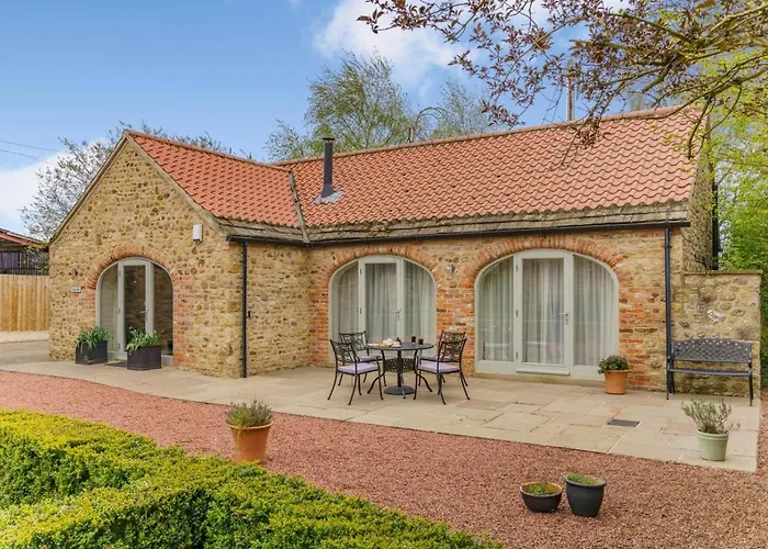 2 Bed In Oc-b30354 *